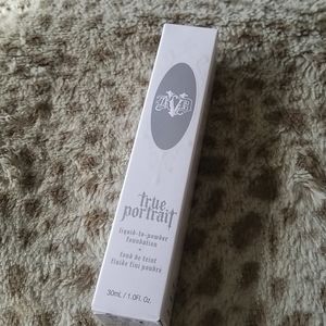 KVD true portrait foundation